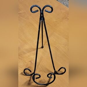 Black Iron Display Easel